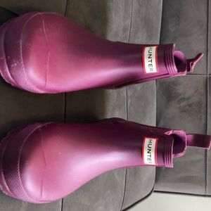 Nearly new Hunter Chelsea Boots.